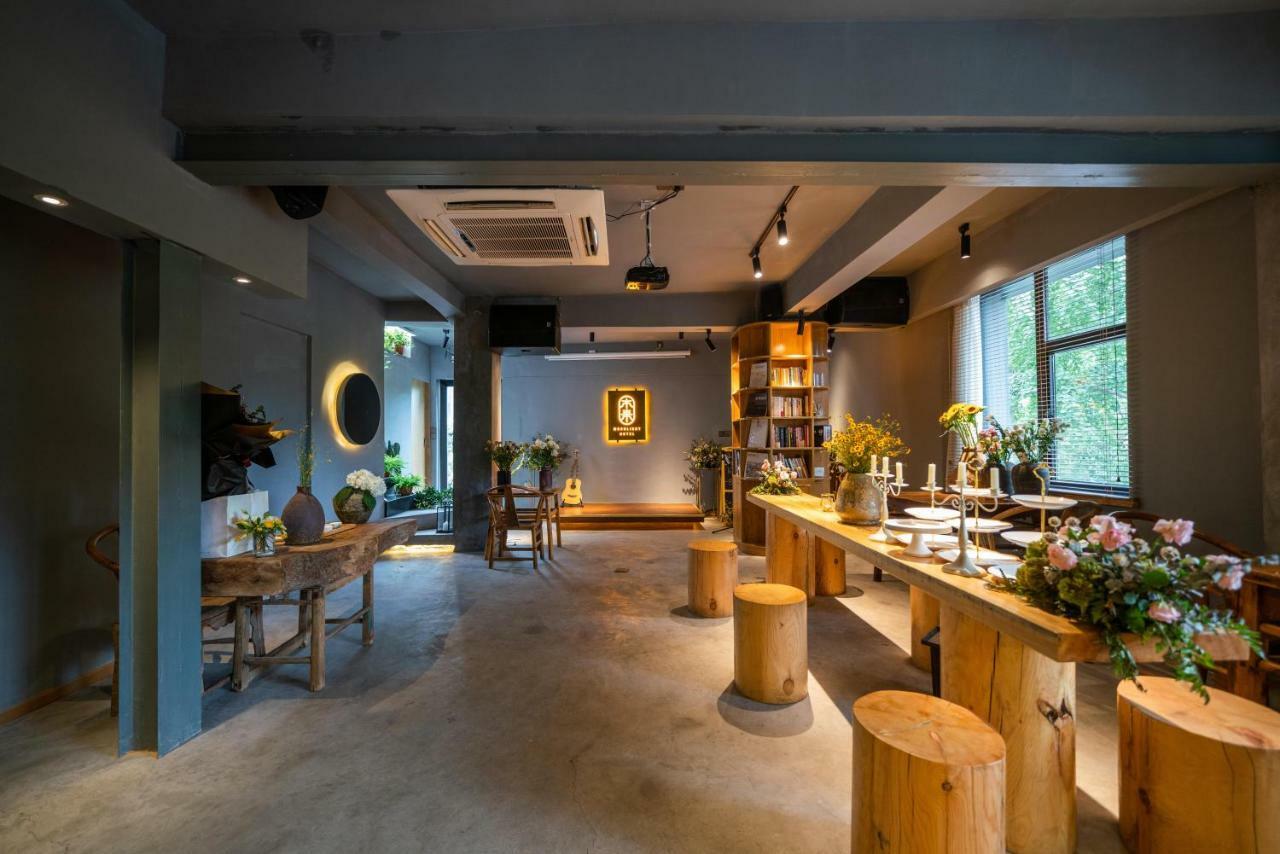 צ'נגדו Moonlight Hotel מראה חיצוני תמונה